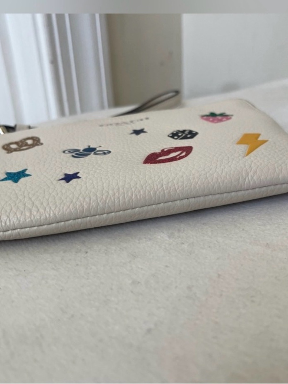 COACH- NWOT! Cream Pebbled Leather Wristlet with Colorful Patch Accents - Picture 5 of 8